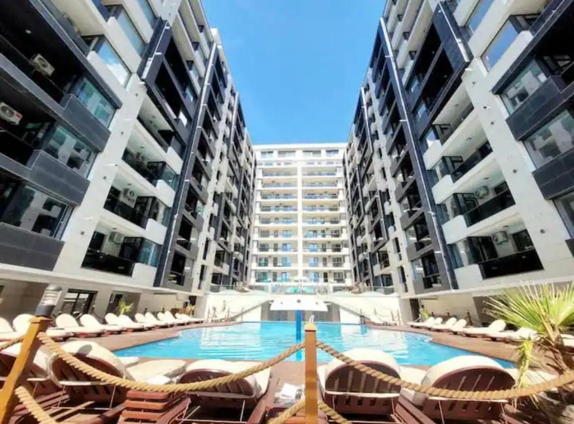 Tropical Vibes Suite 那沃达利 外观 照片